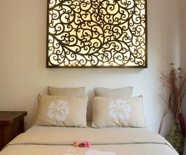 Zaina * Seminyak (Bali)
